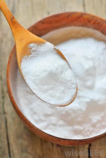 Baking soda, baking soda hacks, gardening hacks, baking soda gardening, gardening with baking soda, popular pin, outdoor hacks, gardening tips, must know gardening tips.