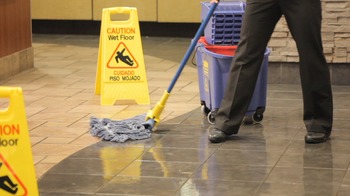 Mopping tips, mop your floor, how to mop, mopping tips, clean your floor, popular pin, how to clean your home, clean home, DIY clean.