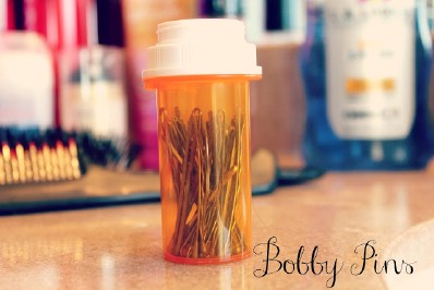 Pill bottles, uses for pill bottles, things to do with pill bottles, popular pin, repurpose projects, DIY projects.