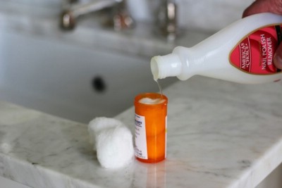 10 Different Uses for Old Pill Bottles