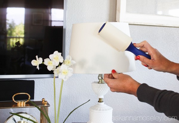 Simple Tips For Dusting Your Lampshades, Can Cloth Lamp Shades Be Cleaned Before Painting