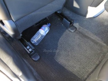 18 Ways to Seriously Deep Clean Your Car4