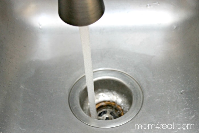 Natural Remedy for Fixing a Clogged Drain2