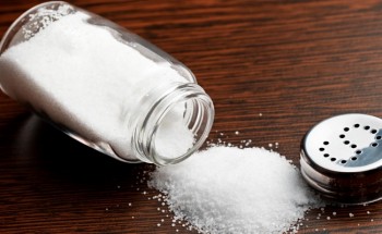 15 Ways to Use Salt {In Your Home}3