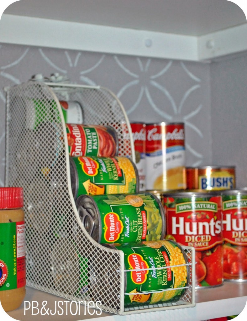 10-organization-tricks-to-make-your-pantry-feel-huge3