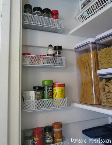 10-organization-tricks-to-make-your-pantry-feel-huge4