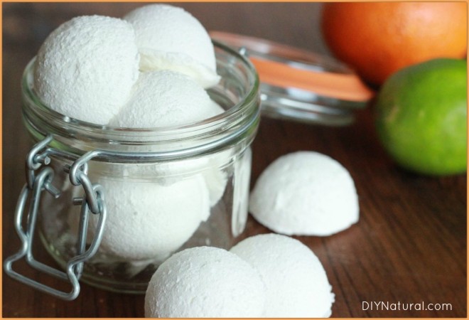 17 Surprisingly Easy Ways to Deep Clean Your Bathroom - Wrapped in Rust