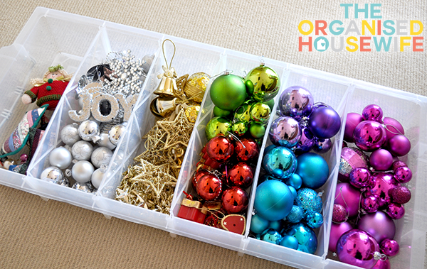 Christmas Storage, How to Store Christmas Decorations, Holiday Decoration Storage, Organization Ideas, Organization Hacks, Holiday Storage TIps and Tricks, Frugal Storage for Christmas Decor