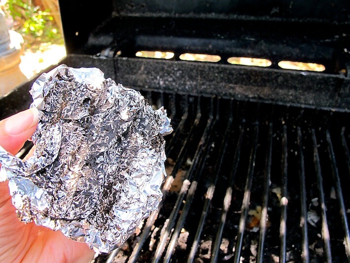 10 Unheard of Ways to Use Aluminum Foil Wrapped in Rust