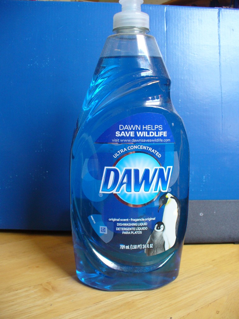14-unique-ways-to-use-dawn-dish-soap-at-home11