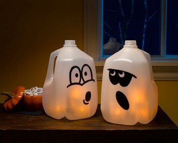 18 Ways to Reuse Your Plastic Milk Jugs5