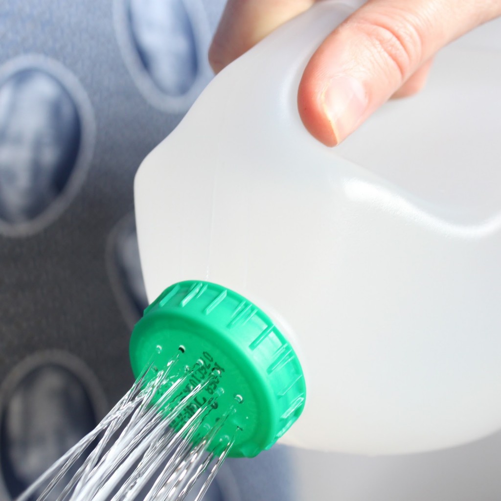 18 Ways to Reuse Your Plastic Milk Jugs8