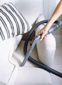 little-spring-cleaning-tasks-vacuum-furniture
