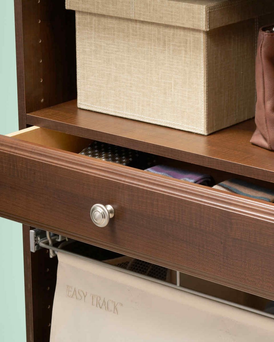 Fast Ways to Freshen Up Your Bedroom Wrapped in Rust