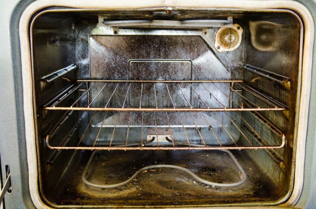 Here's How to Deep Clean Your Oven (Without Harsh Chemicals!) - Wrapped ...