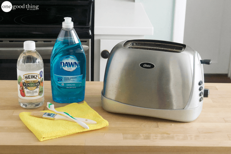 How To Clean a Toaster To Remove Crumbs & Stains