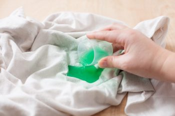 Stop Making This MAJOR Laundry Mistake| Laundry, Laundry Hacks, DIY Laundry, Laundry Room, Cleaning, Cleaning Tips, Cleaning TIps for the Home, Cleaning Hacks #Laundry #LaundryRoom #Cleaning #CleaningTips #CleaningHacks