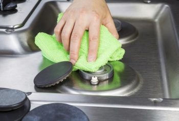 How to Use Car Wax in Your Kitchen| Terrific Uses for Car Wax #CarWaxUses #CarWaxDIYCleaningHacks #Cleaning #CleaningTips #KitchenCleaningHacks #KitchenCleaning