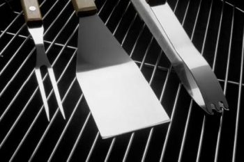 Completely Clean Your Grill in Only 5 Steps| Clean Your Grill, Grill Cleaning, Grill Cleaning Tips, Cleaning, Cleaning Tips, Cleaning Hacks 