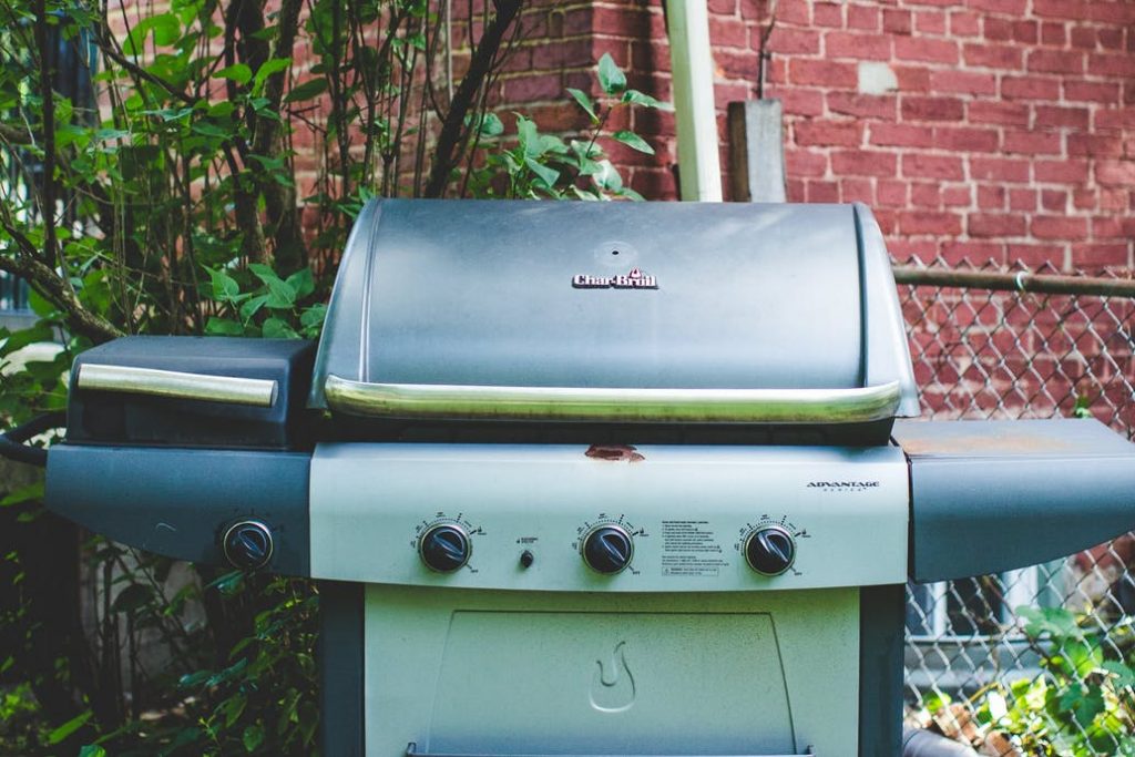 Completely Clean Your Grill in Only 5 Steps Wrapped in Rust